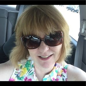 Meet your Posher, Arlene